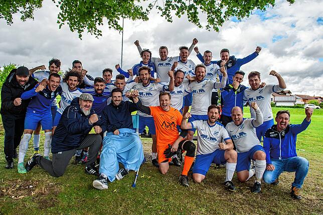 Bild 3: FC Geißlingen gewinnt Küssaburg-Pokal durch 4:3-Sieg gegen den FC Hochrhein &ndash; wir haben Bilder!