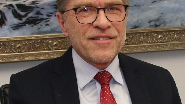 Die neue Doppelspitze der Volksbank Klettgau Wutöschingen mit den Vorstaänden Bernd Kübler (links) und Clemens Kirchherr (rechts) stellt ...