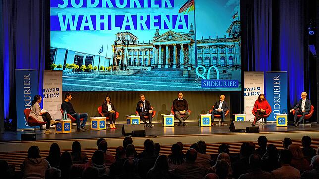 Ein großes Thema der vergangenen Woche waren die SÜDKURIER-Wahlarenen, von denen insgesamt vier stattfanden. Im Bild die Kandidaten und ...