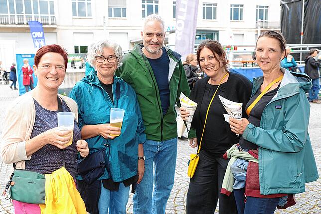 Bild 5: Gute Stimmung bei Regen auf dem Hohentwielfestival