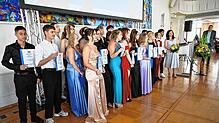 78 Real- und elf Hauptschüler werden im Bürgersaal des Singener Rathauses verabschiedet. Auf dem Bild ist die Klasse 10c zu sehen. Foto: ...
