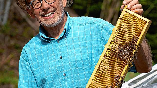 45 Jahre Förster, 42 Jahre Imker &ndash; Peter Riester aus Bonndorf kennt sich aus mit Flora und Fauna.