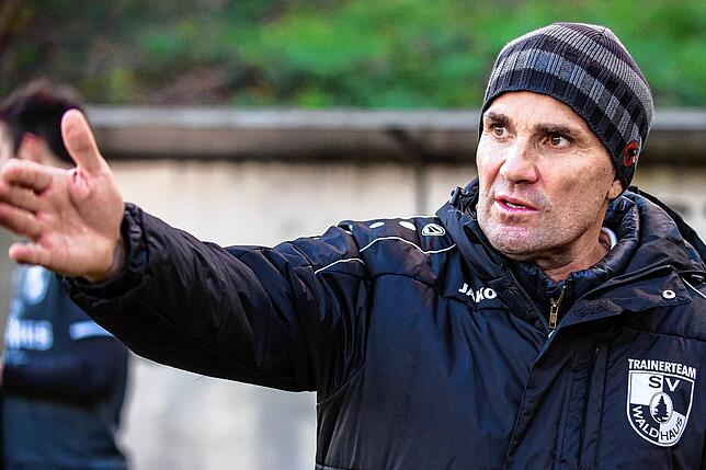 Oliver Baumgartner, Trainer SV Waldhaus: „In der ersten Hälfte waren wir da, wo wir hinwollen. Das war eine tolle Performance.“