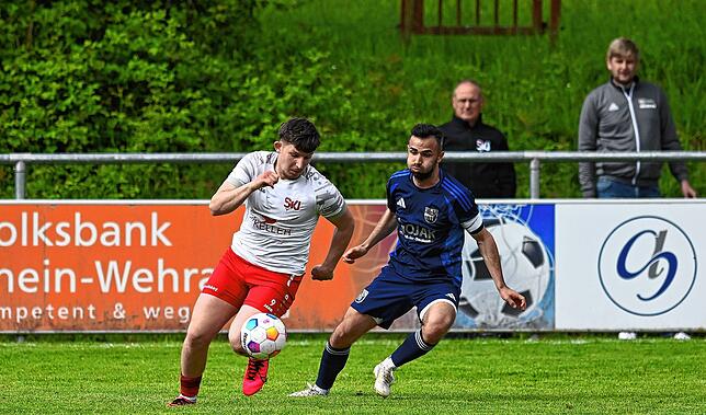 Bild 10: SV Blau-Weiß Murg gewinnt mit 2:1 gegen den SV Jestetten – und wir haben Fotos!
