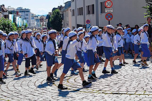 Bild 8: Bilder vom Seehasen-Umzug in Friedrichshafen