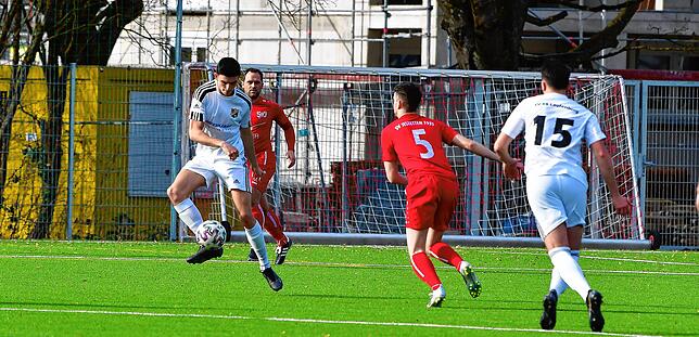 Bild 6: SV Jestetten gewinnt Kellerduell mit 3:2 gegen SV 08 Laufenburg II &ndash; und wir haben Bilder!