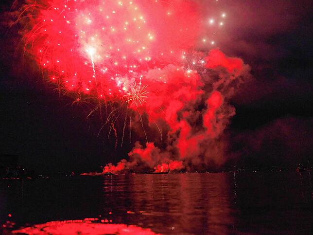 Bild 10: Bilder vom Feuerwerk beim Seehasenfest