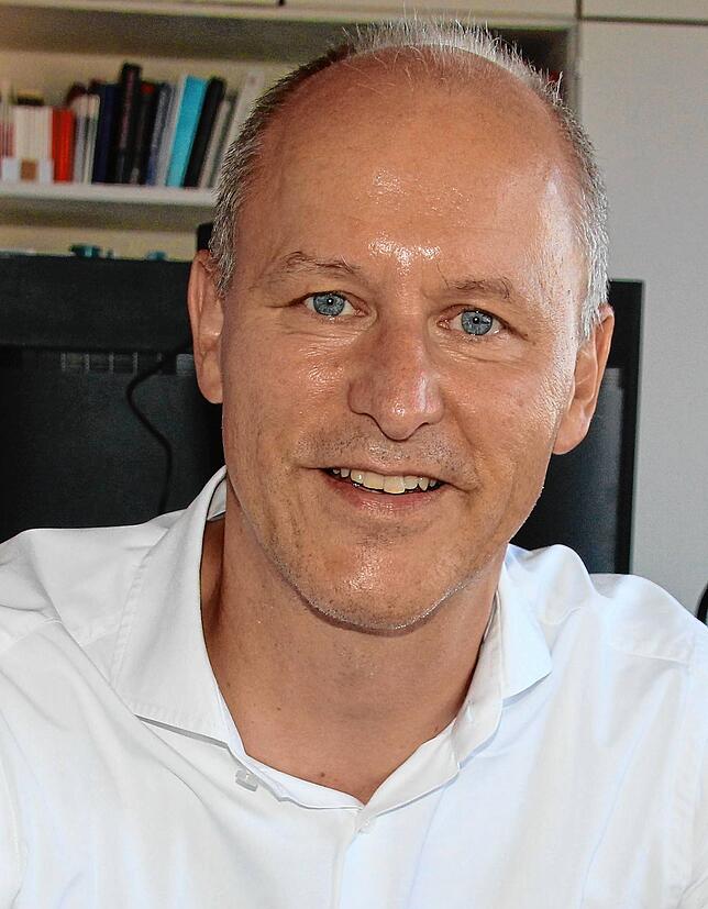 Der im Oktober 2024 fristlos gekündigte Carsten Knaus hätte dem Vergleich zugestimmt.