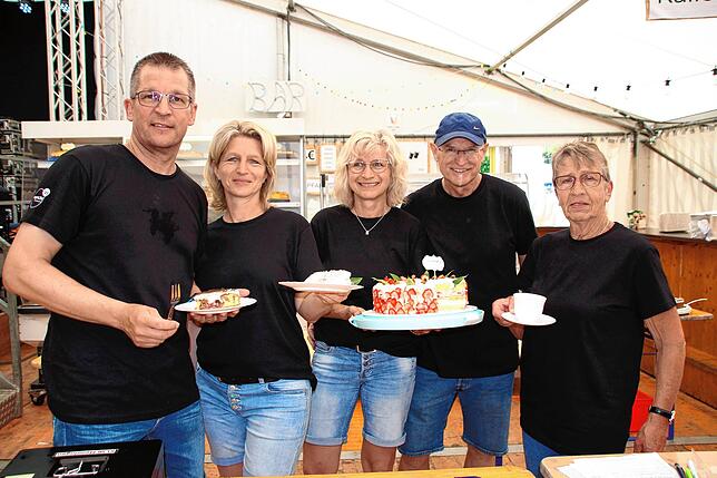 Bild 22: Dorf-Musik-Fest in Menningen mit buntem Programm und toller Stimmung: 850 Jahre Menningen und 125 Jahre Musikkapelle