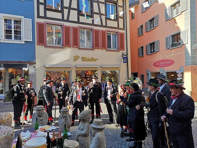 Bild 1: Musik, gute Stimmung und Tradition: Bilder vom Wäldertag in Bad Säckingen