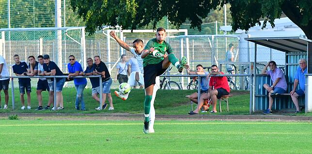 Bild 19: SV Herten besiegt Bosporus FC Friedlingen &ndash; und wir haben die Bilder!