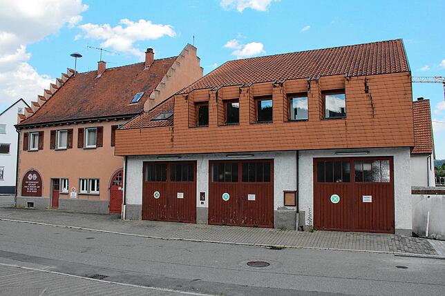 Das bisherige Feuerwehrhaus ist für die aktuellen Anforderungen der Immendinger Feuerwehr längst zu klein geworden.