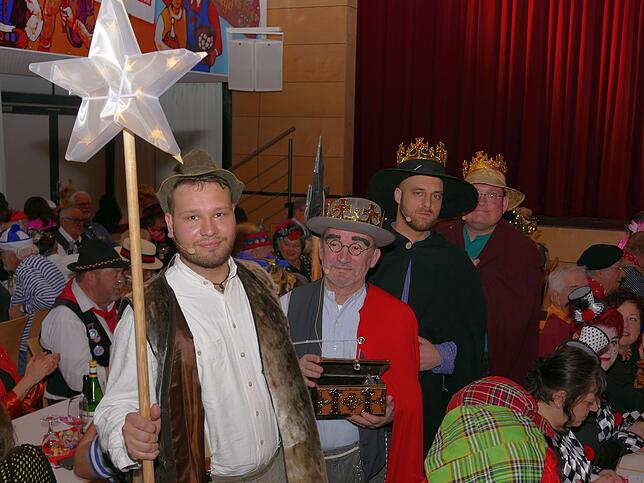 Sternsinger wollten sie sein, sind aber doch nur Scheinheilige: Marc Eder, Bernd Ueltzhöffer, Thomas Gonsior und Daniel Pieper in der ...