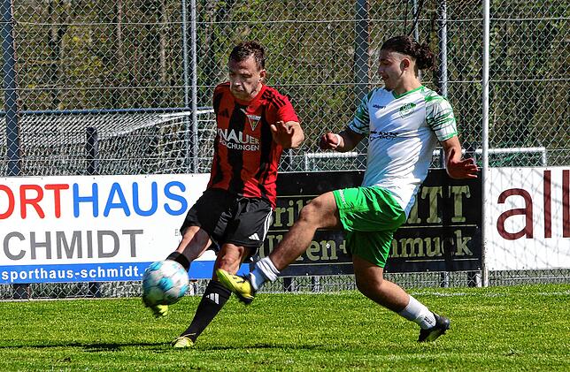 Bild 35: FC Überlingen besiegt DJK Donaueschingen mit 2:1. Wir waren mit der Kamera dabei!
