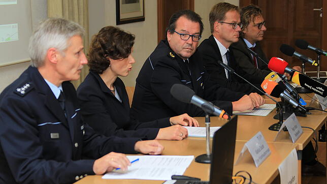 Pressekonferenz im Polizeipräsidium Konstanz: Die Ermittler geben Auskunft zum Fall einer Supermarkterpressung.