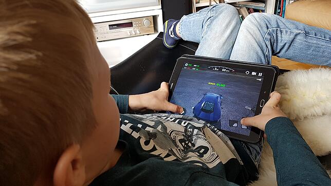 In immer mehr Familien wird die Nutzung von Tablets und Smartphones zum Streitthema.