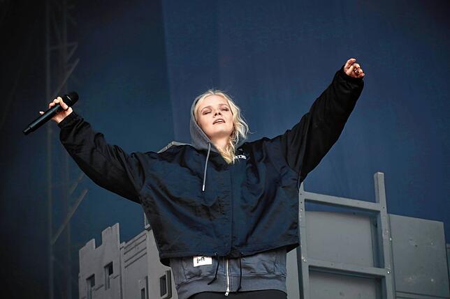 Bild 19: Alle Bilder vom Southside-Auftritt von Sängerin Paula Hartmann