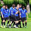 Die Spieler der Sportfreunde Owingen-Bilafingen bejubeln den 4:0-Sieg gegen Worblingen.