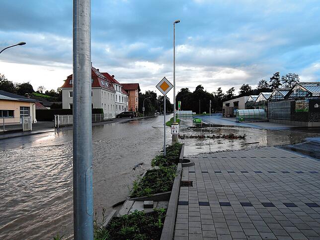 Bild 7: Bilder der heftigen Überflutungen des Unwetters in Stockach
