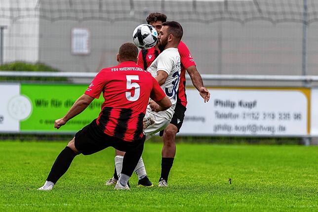 Bild 32: FSV Rheinfelden gewinnt Bezirksderby gegen den FC Erzingen mit 5:1 &ndash; und wir haben Bilder!