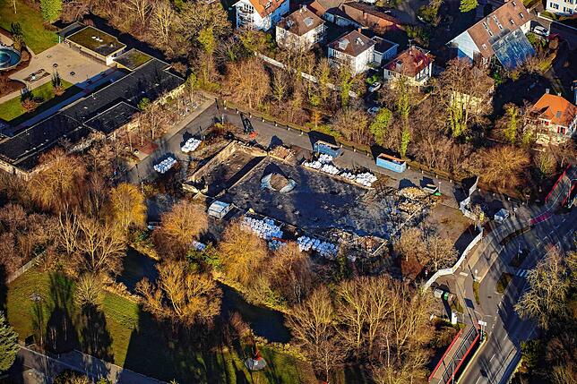 Die Brandruine der Scheffelhalle von Oben: Die Grundfläche der alten Scheffelhalle betrug 1400 Quadratmeter.