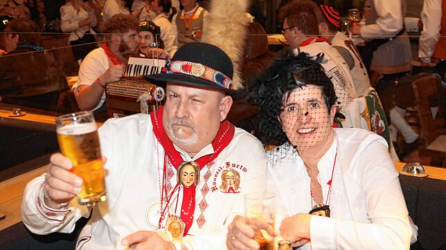 Bild 25: Bunt und laut! Hunderte Narren aus nah und fern feiern in Konstanz eine Fasnachts-Party