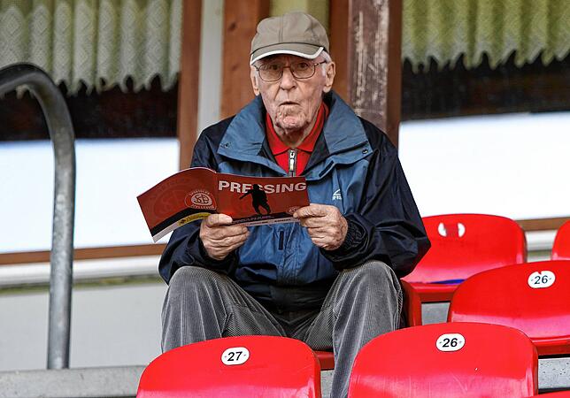 Bild 6: Türk. SV Singen gewinnt Bezirksduell beim SC Pfullendorf. Die besten Bilder vom 3:1-Erfolg.