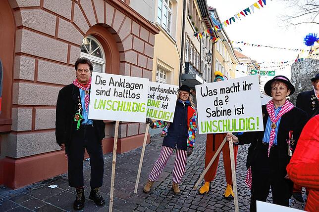 Bild 21: Das Narrengericht in Tiengen kennt keine Gnade! Das sind die Bilder