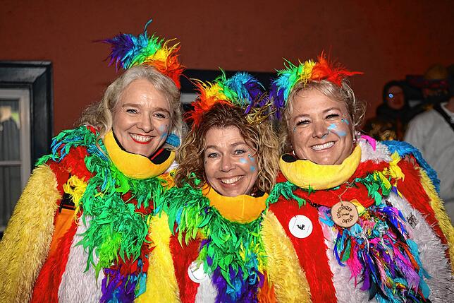 Bild 20: Die große Party geht weiter! Mäschgerle feiern am Schmotzigen bis in die Nacht