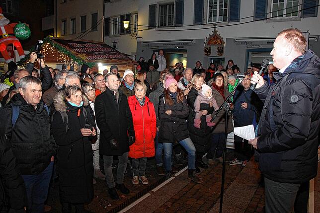 OB Jan Zeitler konnte nur wenige Worte an die Gäste zur Eröffnung richten, da seine Stimme nicht mitmachte.