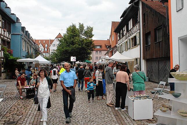Bild 24: Töpfermarkt begeistert trotz kühler Witterung am Sonntag