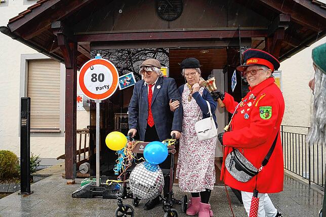 Bild 14: Schülerbefreiung & Rathaussturm in Stetten: Fasnacht-Spektakel in eindrucksvollen Bildern!
