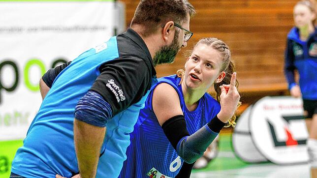 „Sven, ich werde den TV Villingen verlassen“ – Vanessa Spomer mit TVV-Trainer Sven Johansson.
