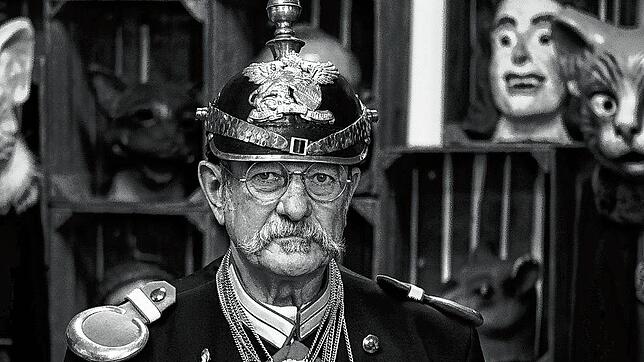 Dieter Nierholz ist tot. Der bekannte Villinger ist nur 66 Jahre alt geworden. Auf diesem Foto trägt er die Uniform der Zugpolizei.