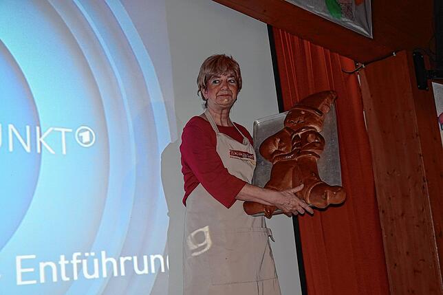 Bild 2: Frauenfasnacht in Görwihl: Der Großangriff auf deine Lachmuskeln!