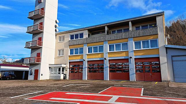 In der Fahrzeughalle des Feuerwehrgebäudes in Wehr soll in ein paar Jahren ein neues Löschfahrzeug stehen.