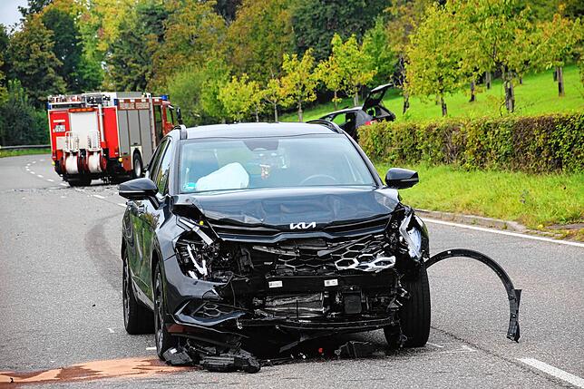 Mit leichteren Verletzungen kam die 61-jährige Fahrerin in diesem Kia davon.