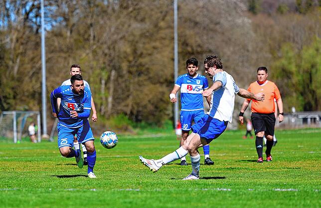 Bild 32: Unsere Bildergalerie vom 2:2 im Spitzenspiel zwischen der SG Stühlingen/Weizen und dem FC Erzingen