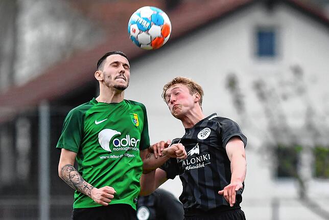 Bild 24: SV Herten trennt sich vom FC Hochrhein mit 3:3 &ndash; und wir haben Bilder!