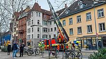 Die Feuerwehr ist am Mittwoch, 19. Februar, an der Laube im Einsatz.