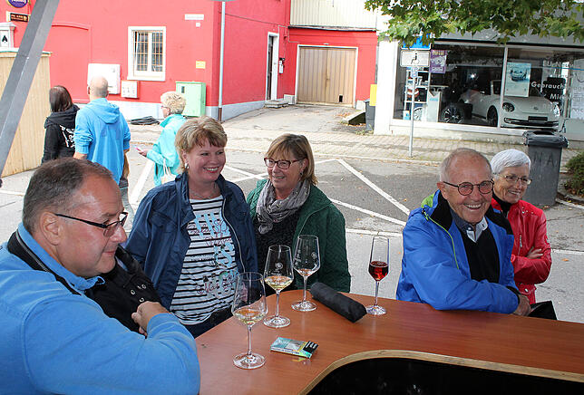 Bild 38: Beim Blumberger Straßenfest war die Stimmung trotz des Regenwetters gut