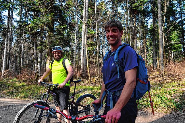 Manuel Halder (links) und Daniel Gundisch nutzen den Gehro-Trail öfter.