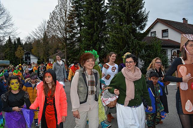 Bild 12: Bilder vom schmotzigen Dunschtig in Hepbach und Leimbach