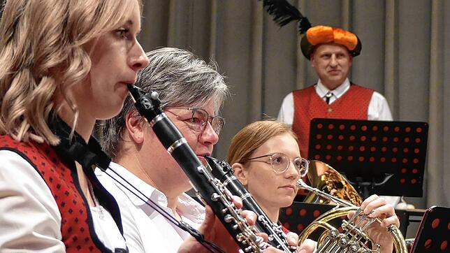 Beim Aladdin-Medley wird es orientalisch. Mit diesem Arrangement von Hiroki Takahashi im für Blasorchester eingeteilten ...