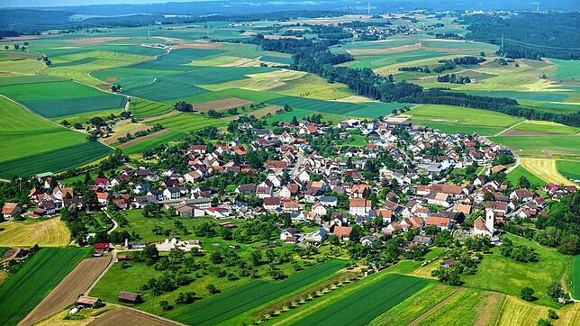 Der Blick aus der Vogelperspektive auf das Dorf Ewattingen, den Verwaltungssitz der Gemeinde Wutach, aufgenommen 2023. Archivfoto: Heidi ...