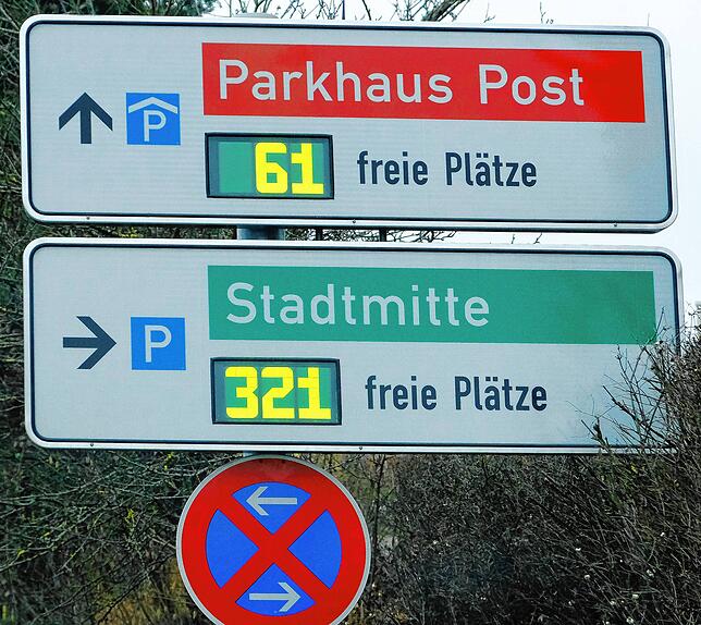 Dieses Bild zeigt ein Modul des Parkleitsystems in Überlingen.