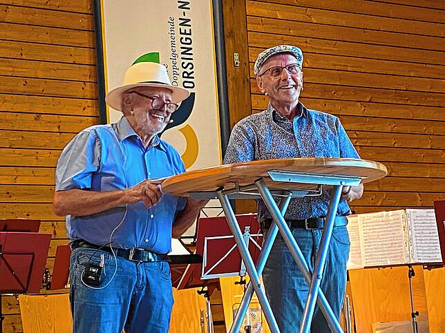 Konrad Martin (links) und Werner Kraft erinnerten an allerhand Begebenheiten der vergangenen 50 Jahre.