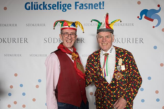 Bild 3: An der SÜDKURIER-Fotowand: Das sind die Gäste beim Stockacher Narrengericht (1)