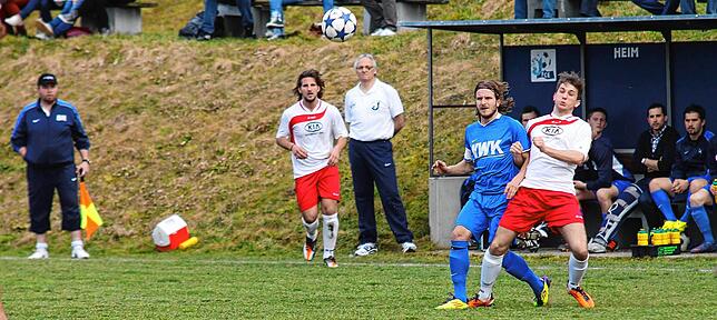 Bild 10: Schnappschüsse aus der Bezirksliga-Saison 2011/2012