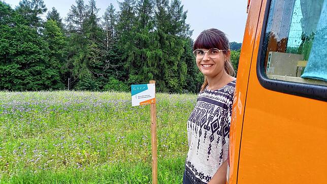 Übernachten mitten in der Natur: Carmen Dietenberger aus Kißleg hat über die Plattform MyCabin einen Stellplatz für ihren Camper ...